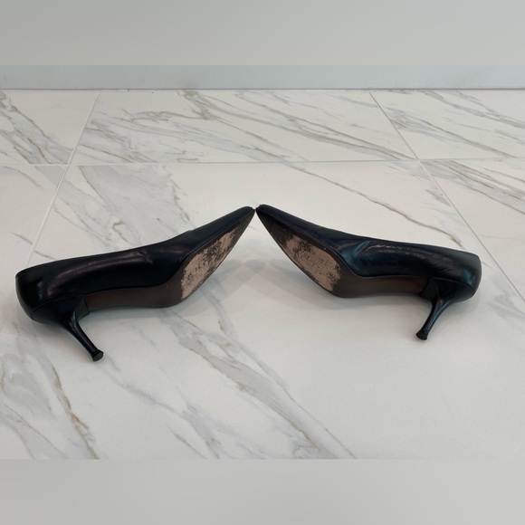 Stuart Weitzman Classic Black Leather Pumps (7.5)